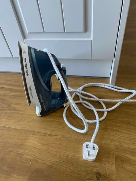 Photo of free Steam iron (N11 Bounds Green) #1