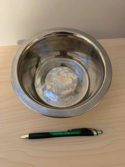 Photo of free Pet bowl (St. Clair & Victoria Park) #1