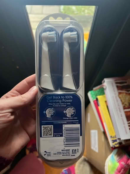 Photo of free Oral B replacement heads (26 and Dequindre) #2