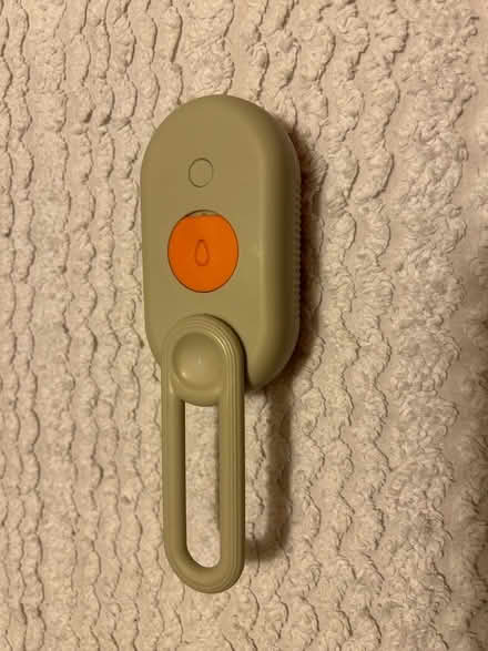 Photo of free Pet grooming brush (Writtle CM1) #2