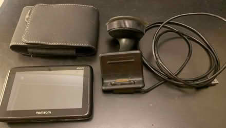 Photo of free TomTom GoLive1000 (i think) (DA3 New Ash Green) #1