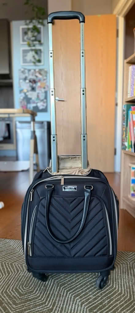 Photo of free Hand luggage case (Tanner St, SE1) #1