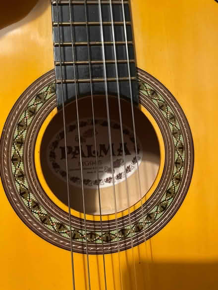 Photo of free Left handed children’s guitar (Chalk Farm, NW1) #4