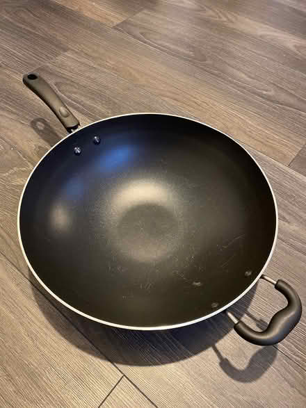 Photo of free 36cm Tefal Wok (Morley LS27 0FS) #2