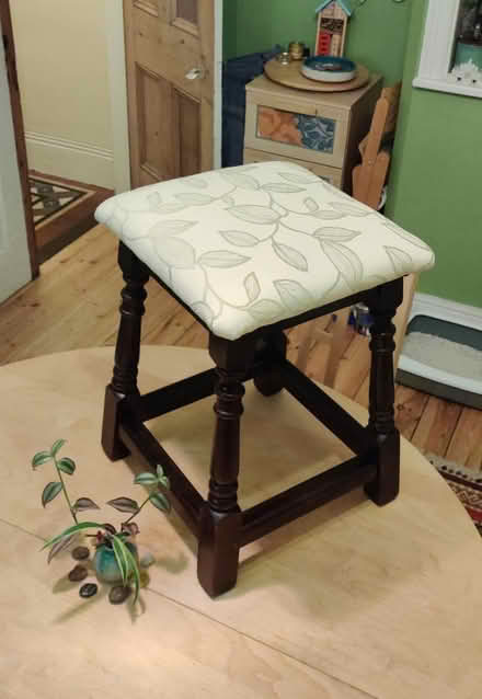 Photo of free Stool. Freshly upholstered (Nottingham NG7) #1