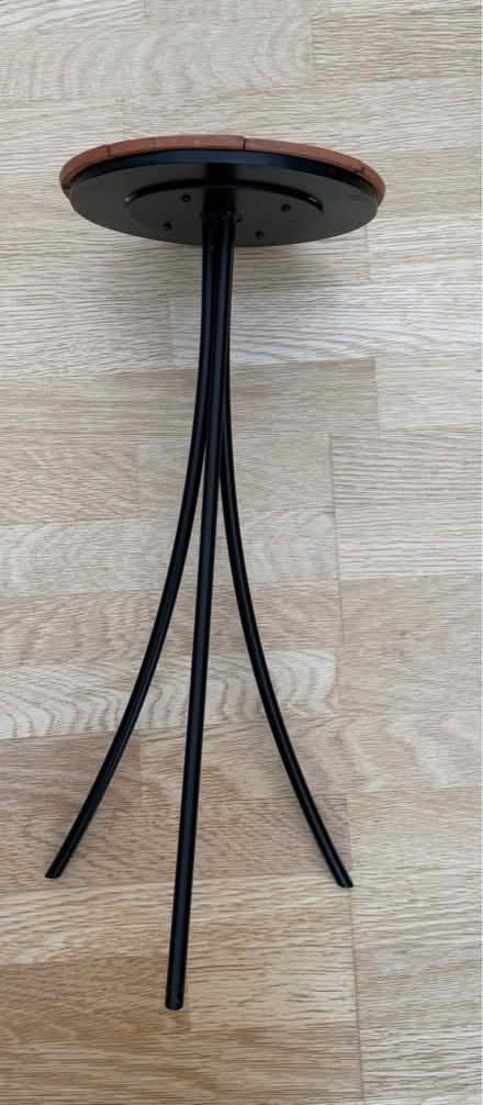 Photo of free Three legged table with terracotta top(has slight chip) (Morley Green SK9) #1