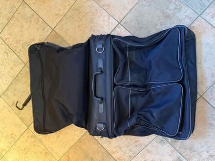 Photo of free Suit carrier (Four Marks GU34) #3