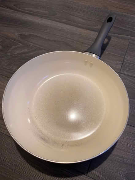 Photo of free 30cm George Wilkinson Pan (Morley LS27) #2
