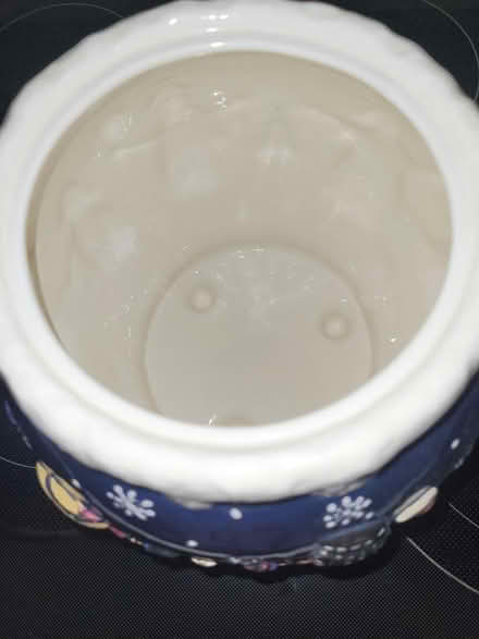 Photo of free snowman ceramic cookie jar (near lowell general maincampus) #4