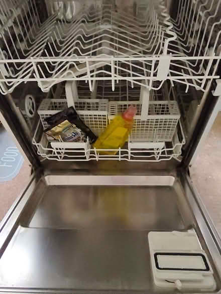 Photo of free Integrated dishwasher (Lewisham SE13) #1