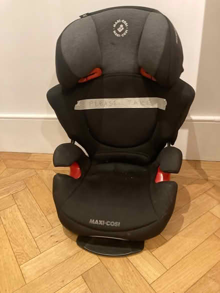 Photo of free Child car seat (Hackney E8) #2