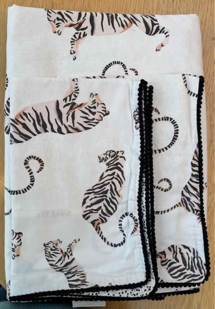 Photo of free Duvet covers and matching pillow cases (Beckenham BR3) #2