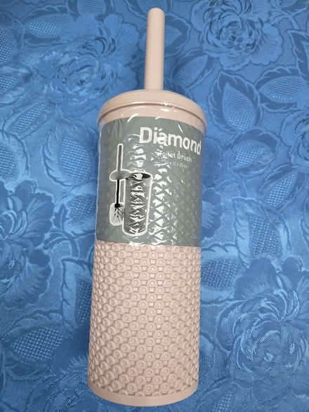Photo of free Toilet brush & holder (unused!) (Westcliff-on-sea SS0) #1