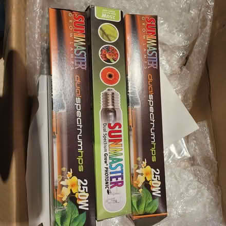 Photo of free Plant grow lamp (Horsley GL6) #2