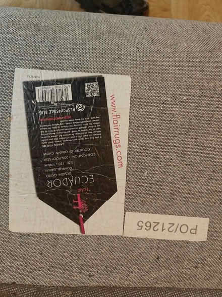 Photo of free Rug 170 x120 cm Green and grey (Ramsbottom BL0) #2