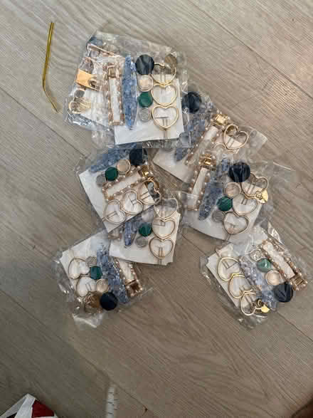 Photo of free Brand new Hair clips (NW10,) #1