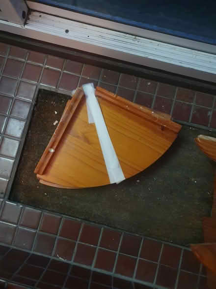 Photo of free One 4ft and one 3ft Wooden Shelve (HP2 5JJ) #3