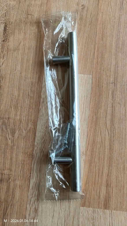 Photo of free Kitchen Door Handles x5 (Tilehurst, Reading RG31) #2