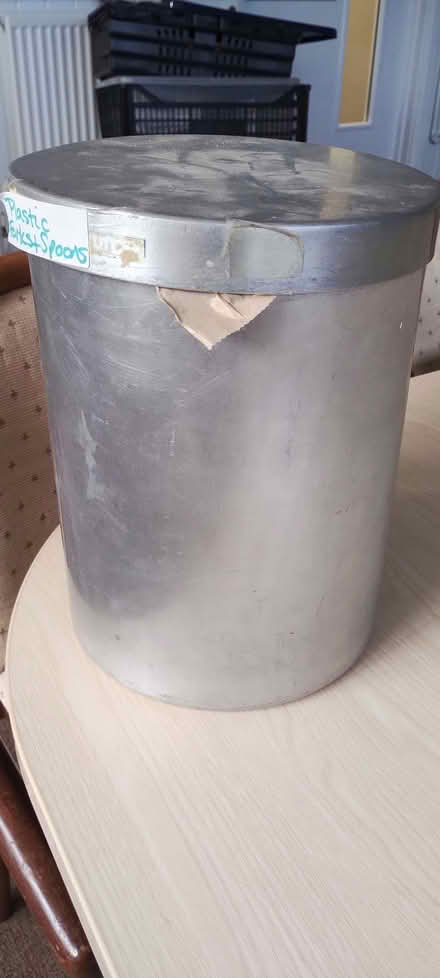 Photo of free Aluminium container (Greatfield HU9) #1