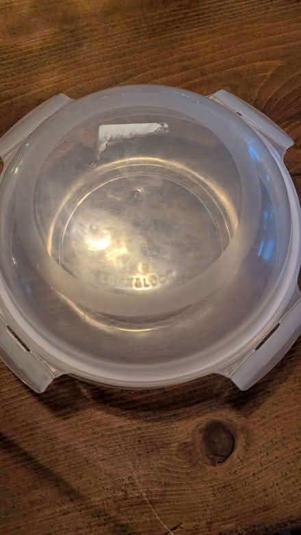 Photo of free 2-part bowl (RG24 Old Basing) #1