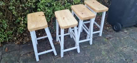 Photo of free 4x stool (GU22 8XA) #1