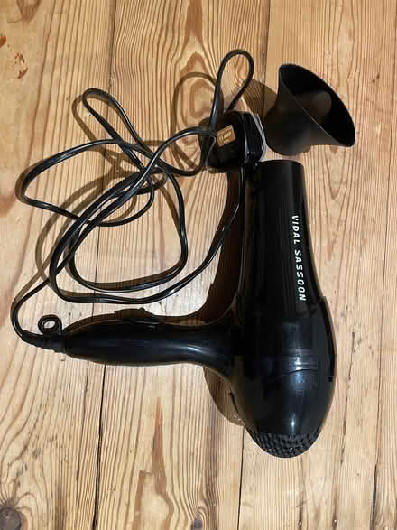 Photo of free vidal sassoon hair dryer (North Ascot SL5) #1