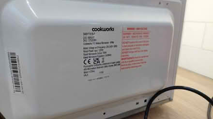 Photo of free Cookworks 700W microwave (Kendal LA9) #3