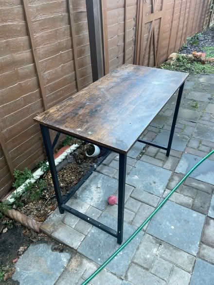Photo of free Desk (GU16) #1