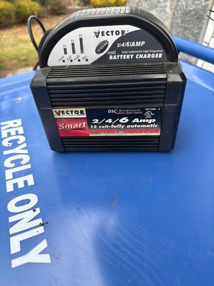 Photo of free charger for 12volt batteries (Matawan NJ) #1