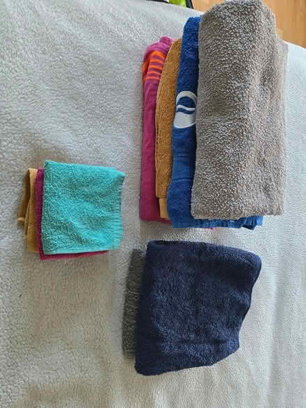 Photo of free Towels - S/M/L (BH2) #2