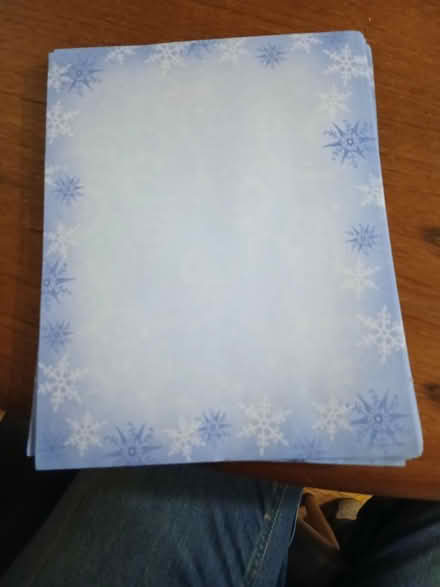 Photo of free Package of winter writing paper (Yonge and Sheppard) #1