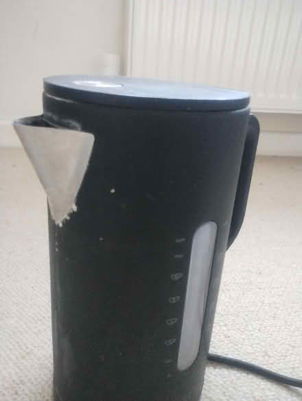 Photo of free Working kettle with minor faults (Sydenham SE26) #2