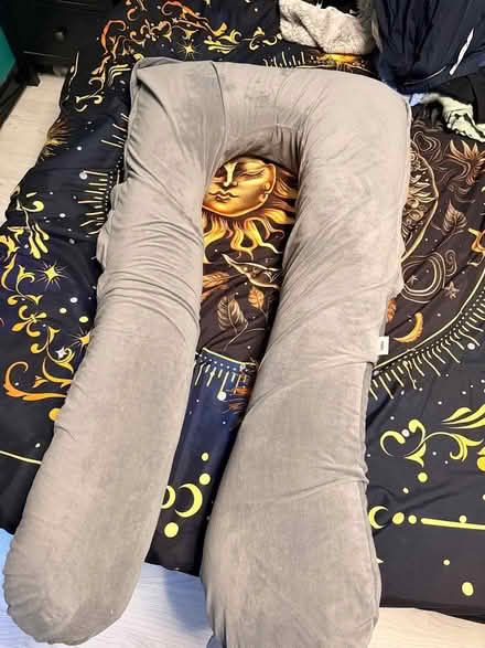 Photo of free Maternity pillow (Colliers wood CR4) #1