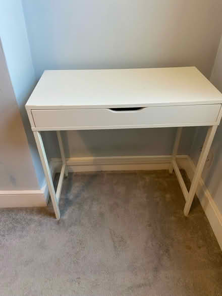 Photo of free White desk with drawer (Islington North N4) #2