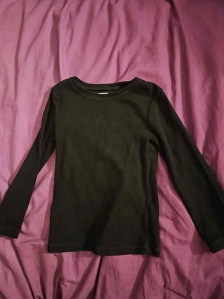 Photo of free Girls clothes 4-5 years (CR0) #2