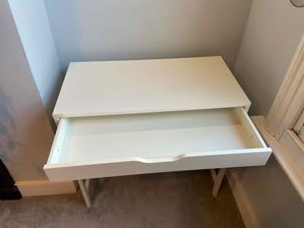 Photo of free White desk with drawer (Islington North N4) #4