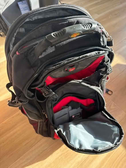 Photo of free Swissgear backpack (HP15 Holmer Green) #1
