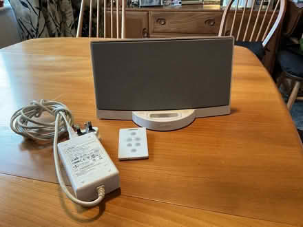 Photo of free Bose iPod dock (Oaks Cross SG2) #1