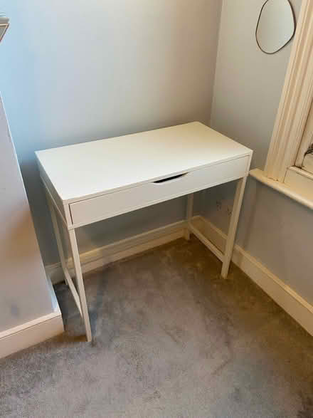 Photo of free White desk with drawer (Islington North N4) #1