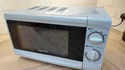 Photo of free Cookworks 700W microwave (Kendal LA9) #2