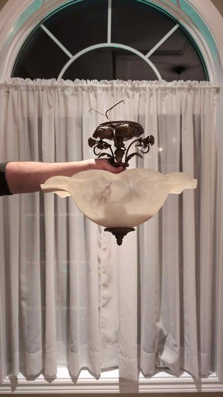 Photo of free Ceiling light (Trafalgar/River Oaks, Oakville) #2