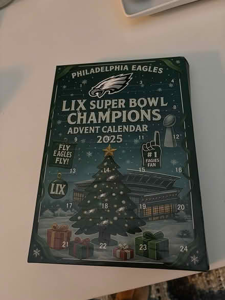 Photo of free Eagles advent calendar (Chicago Edgewater) #1
