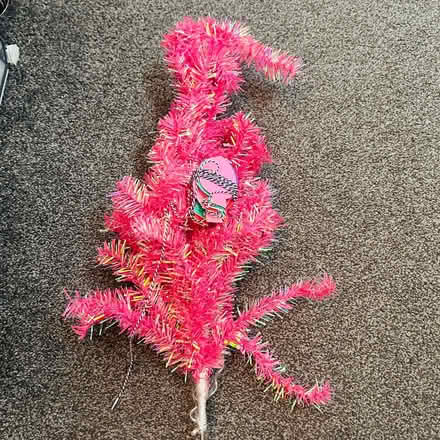 Photo of free Pink Christmas tree (SM4) #1