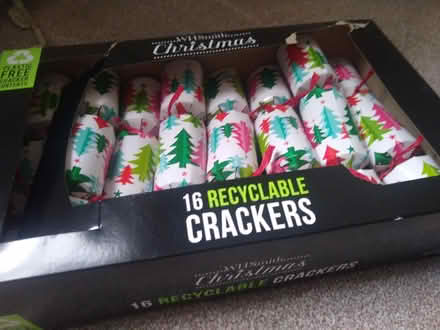 Photo of free 8 Christmas Crackers (Newtown RG1) #1