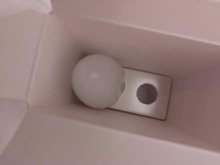 Photo of free 1 lightbulb (Sheffield city center S1) #1
