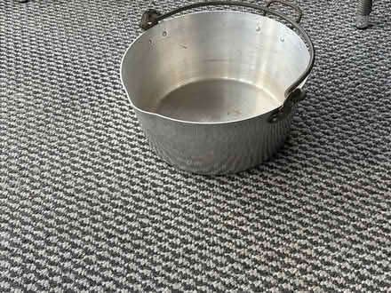 Photo of free Large Saucepan with handle (Kidderminster DY10) #2