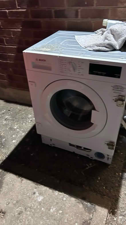 Photo of free Bosch integrated washing machine (DE7) #3
