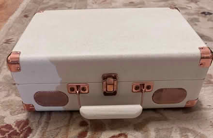 Photo of free Record Player (Ellesmere Port CH1) #2