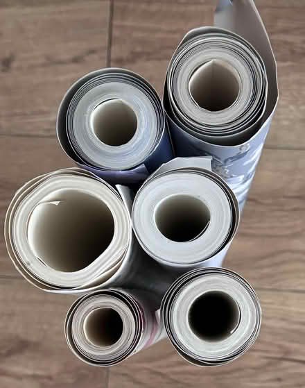 Photo of free Crafters - Wallpaper (Ellesmere Port CH1) #2