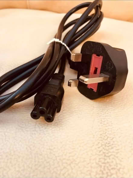 Photo of 3 pin cable (Hatfield) #1